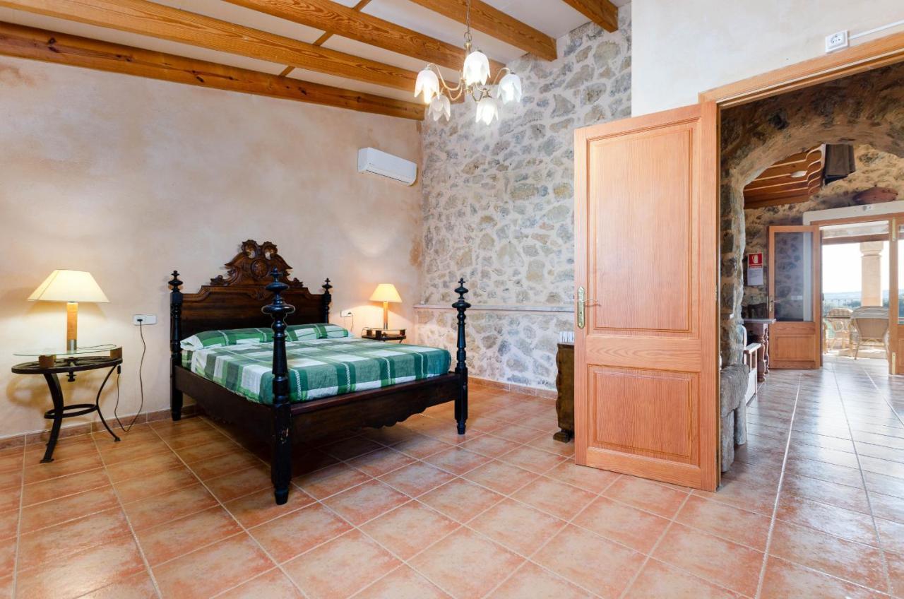 Yourhouse Deulosal, In Rural House With Pool