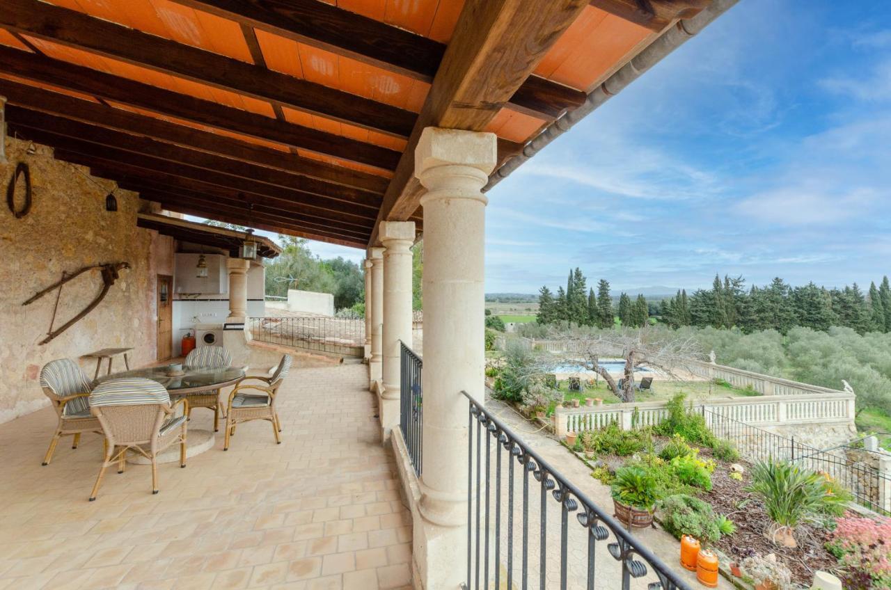 Yourhouse Deulosal, In Rural House With Pool